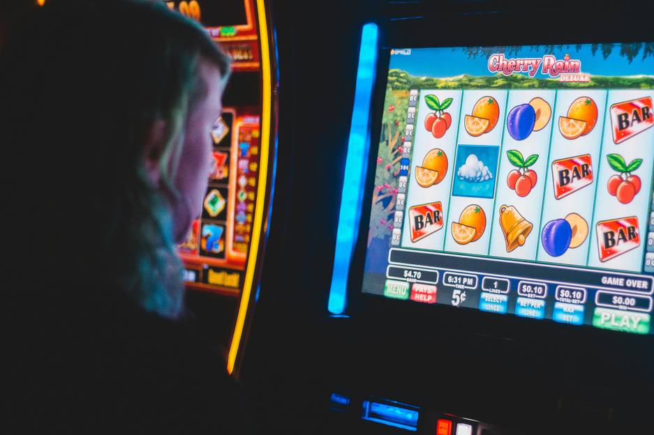 Allwins Casino Comparison with Competitor